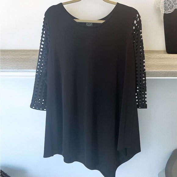 Light weight black tunic signature scoop neck angle by Clara Sunwoo - Picture 3 of 5